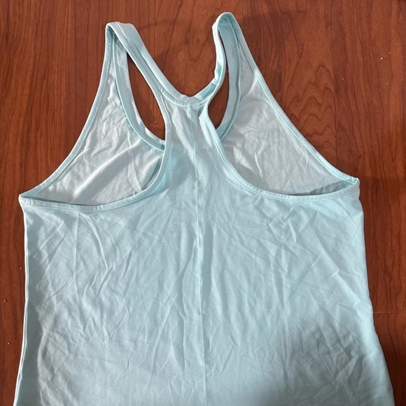 NIKE WOMEN'S DRI FIT ONE LUXE TANK size M - Picture 3 of 4